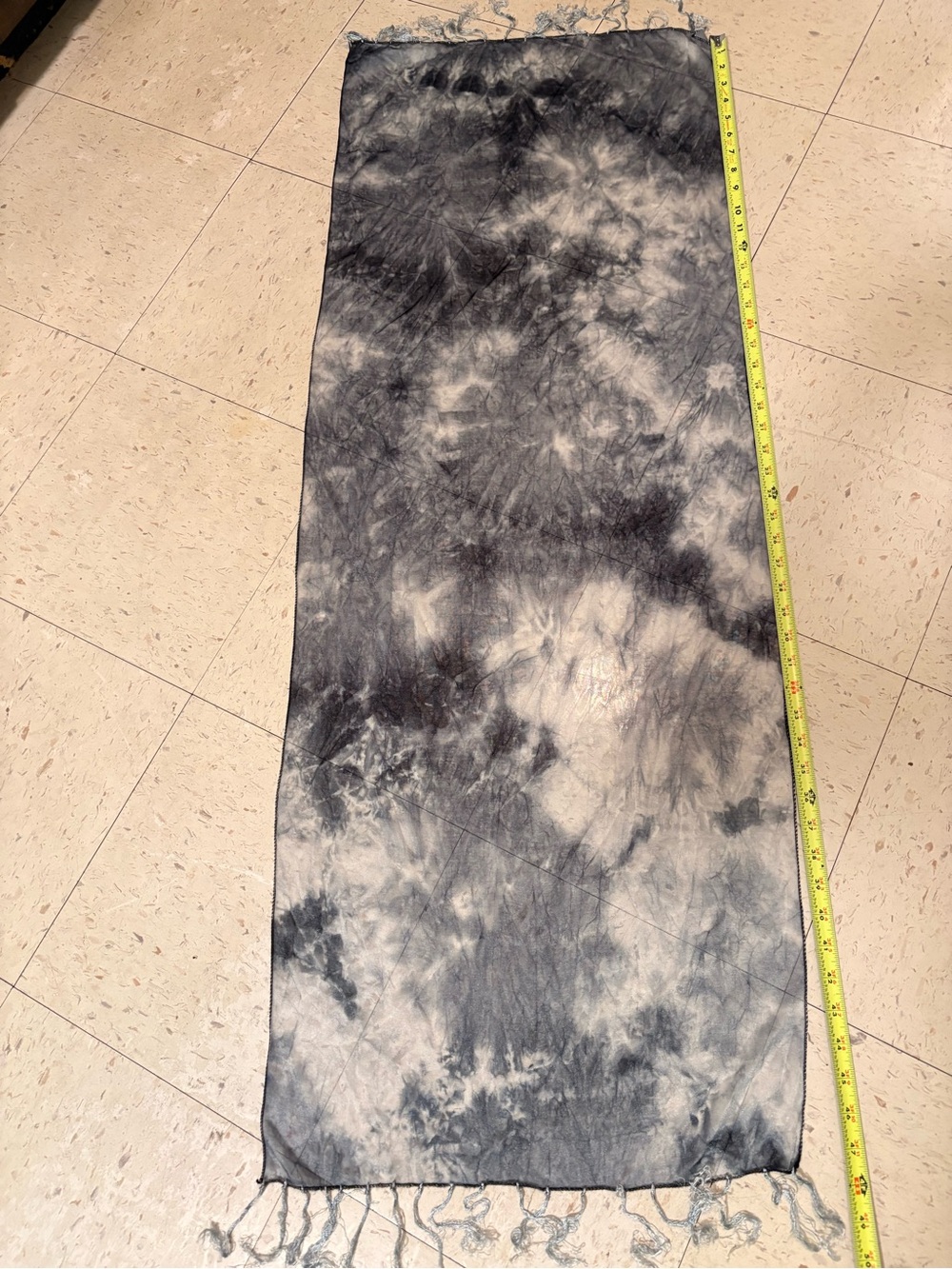 Tie-Dye Gray/Black Lightweight Scarf